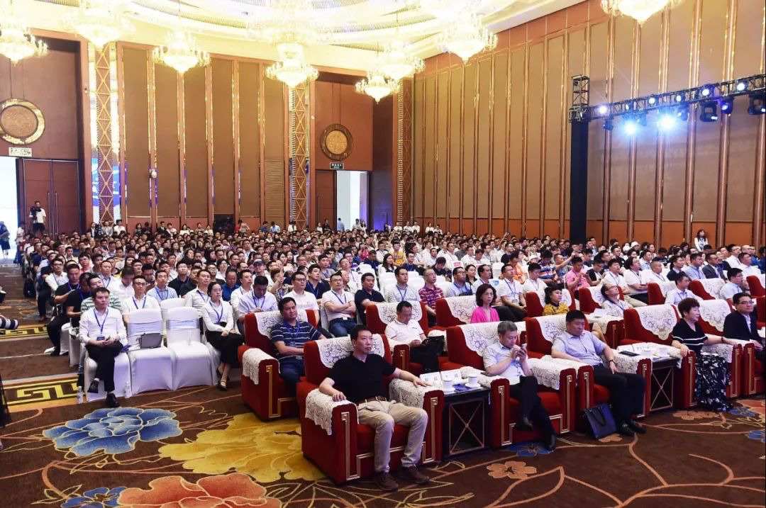 首届“食品安全＋绿色供应链产业峰会”在蓉举行